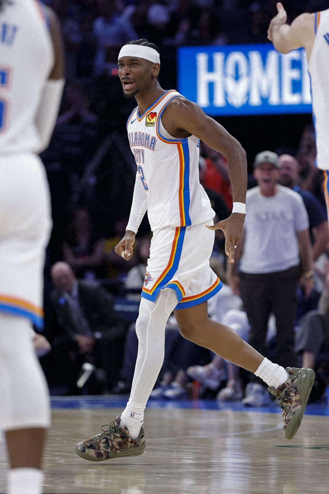 华体会体育官方网站-SGA你太狠，都说你靠哨子，今天42+4+8，达成NBA历史独一无二纪录